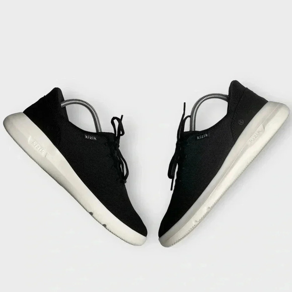 KIZIK Madrid Eco-Knit Sneakers Black Sz 8.5 - Picture 1 of 7